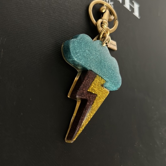 Coach Resin Glitter Cloud Lightning Bolt Keychain Key Fob Bag Charm Signature - Picture 14 of 14